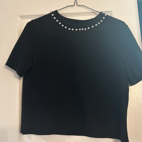 Zara Trafaluc black short sleeve sweater with pearl accent size M - Picture 3 of 4